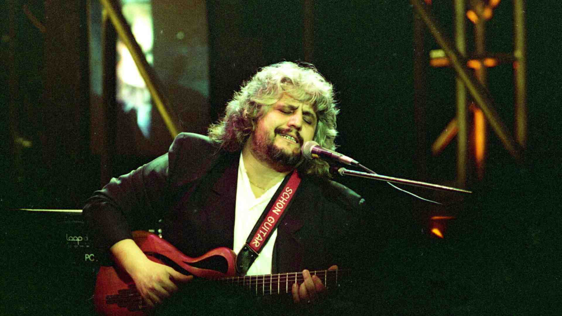 Il funk arabeggiante di Bassolino: un inno al Neapolitan Power di Pino Daniele & Co