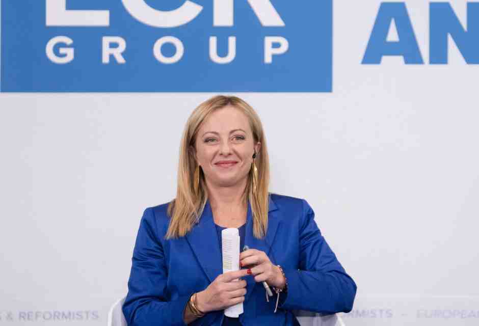 La salute di Ecr, il gruppo europeo di Giorgia Meloni, preoccupa i vertici del Ppe