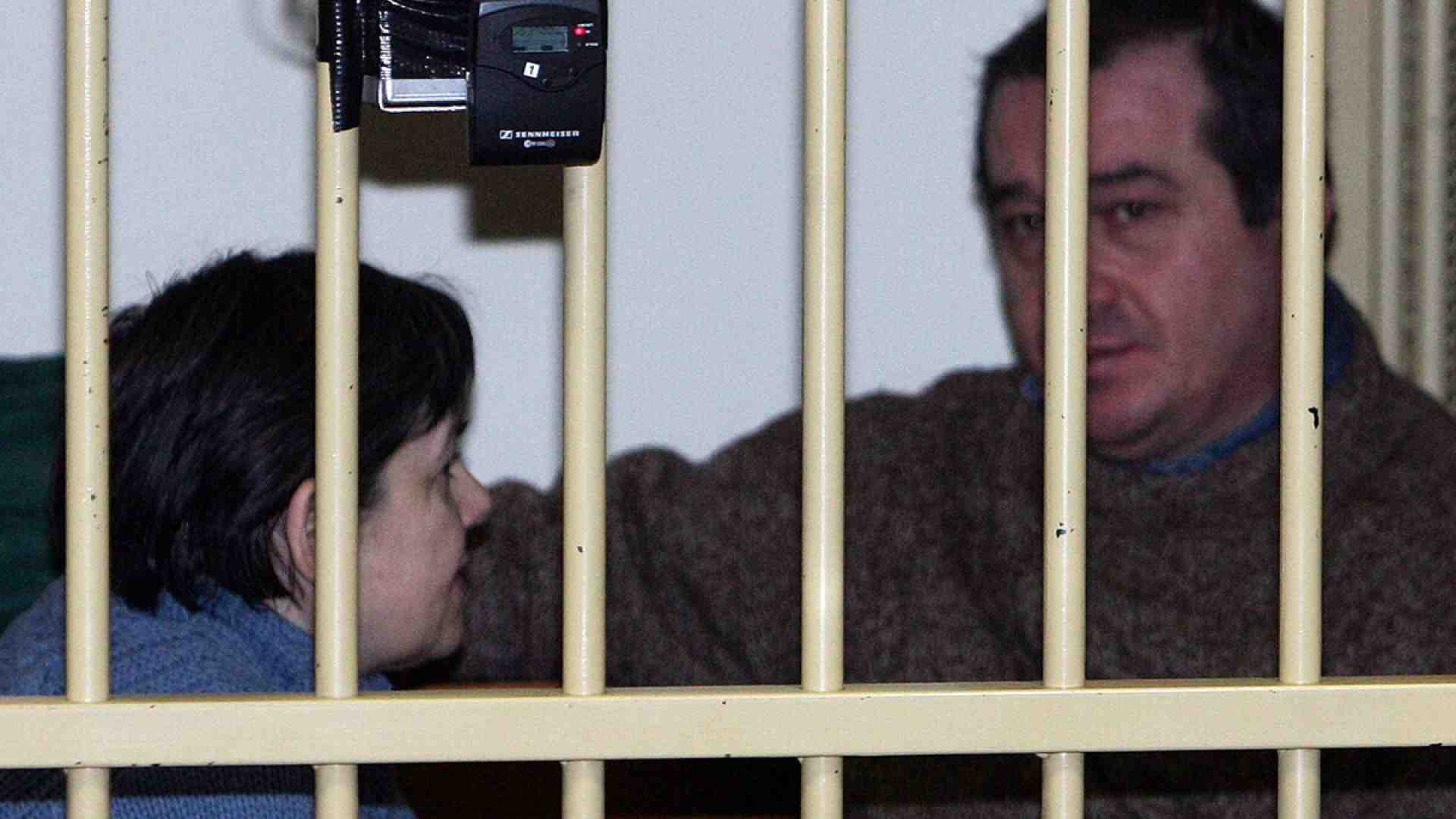 Rosa e Olindo restano in carcere: confermato l'ergastolo per la strage di Erba