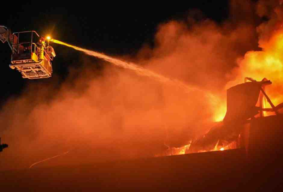 Missili a Odessa. Chi guardasse le sue spiagge direbbe: “È questa la guerra?”. È questa