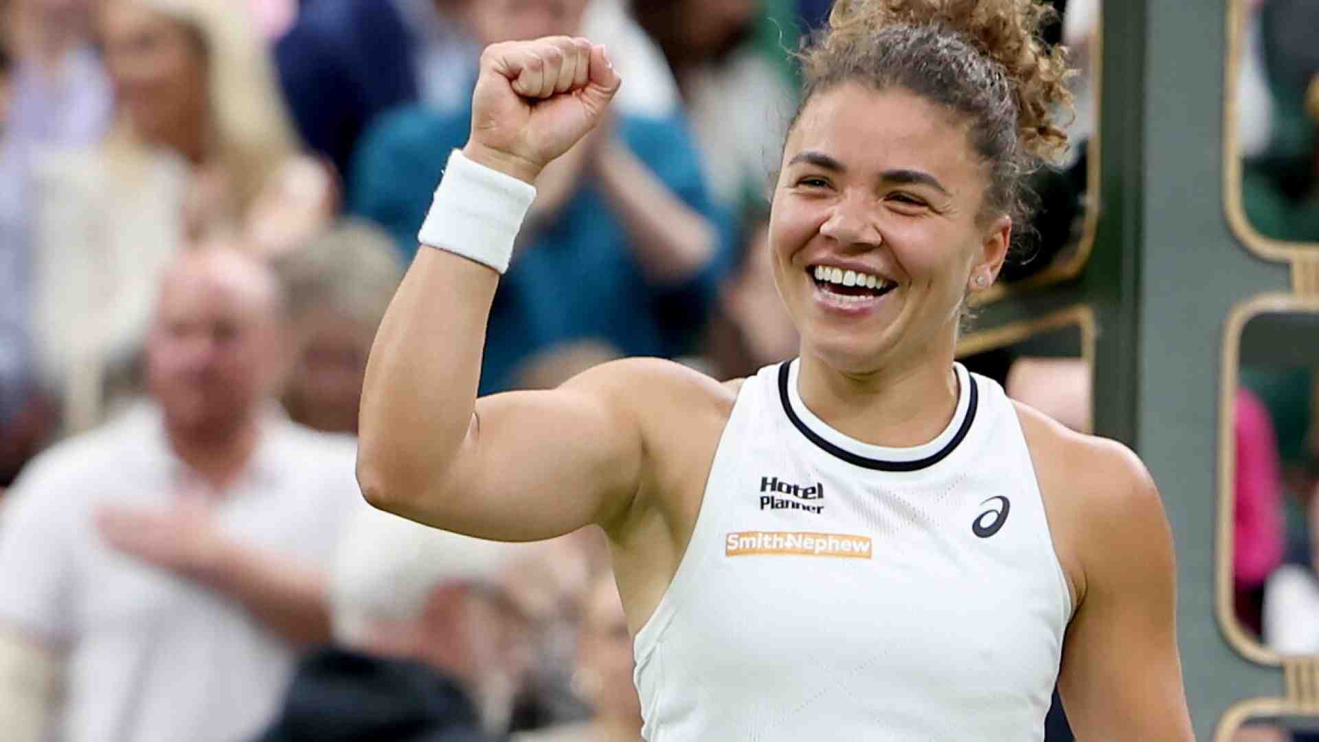 Piedi, idee, tattica. Sorriso ok, ma non è quello che porterà Jasmine Paolini in Top 5