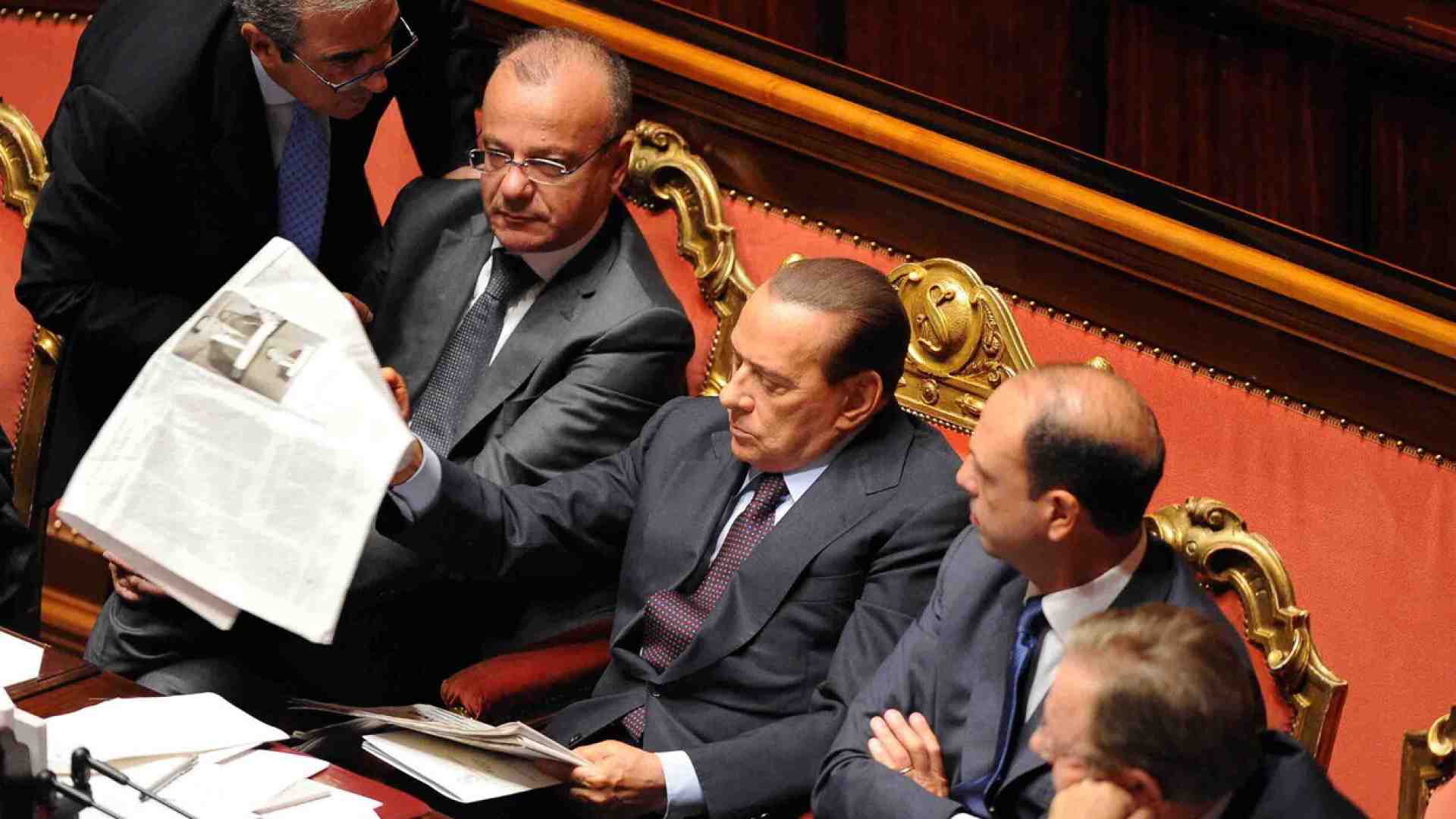 “L’aeroporto intitolato al Cav? Lo avevo detto 11 anni fa ma tutti ridevano”. Parla Rotondi (che aveva previsto tutto)