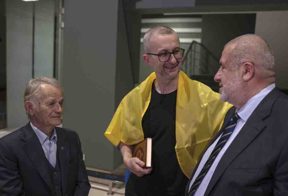 Nariman Dzhelyal si è fatto tre anni da prigioniero politico e ci racconta com’è la Crimea oggi