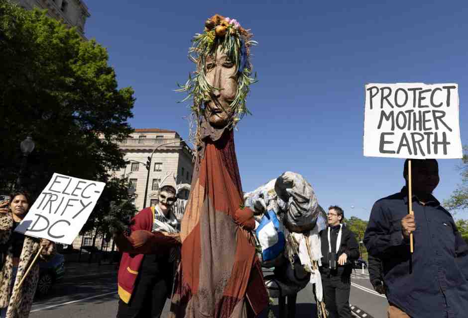 La guerra non dichiarata ma spietata della sinistra ai poveri