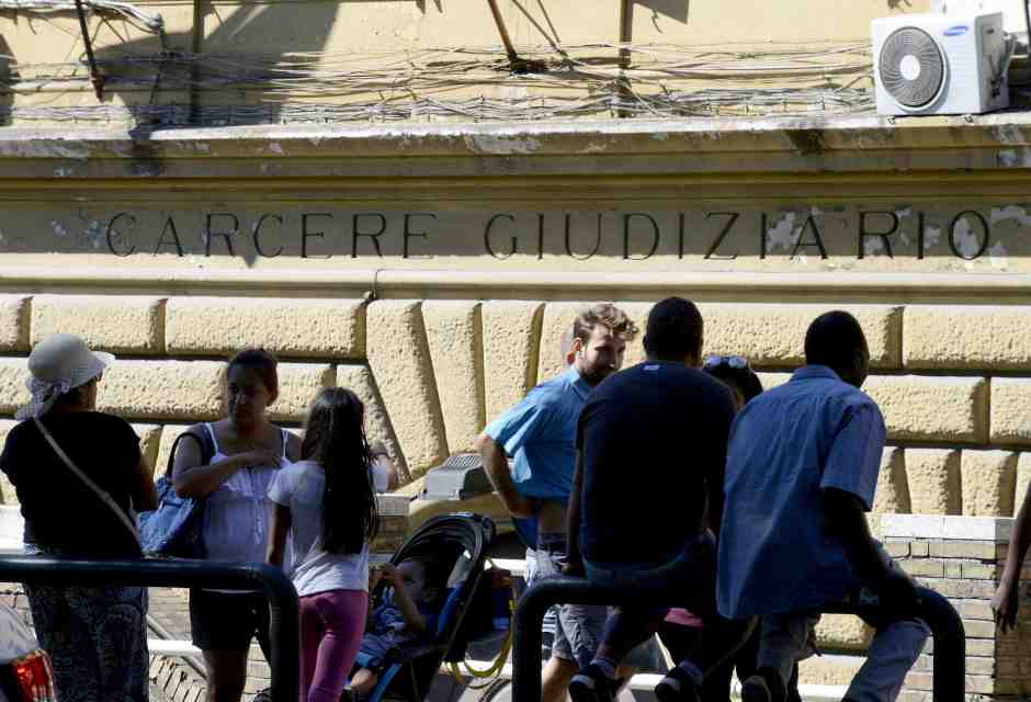 Suicidi, sovraffollamento, isolamento: il rapporto del Garante dei detenuti del Lazio