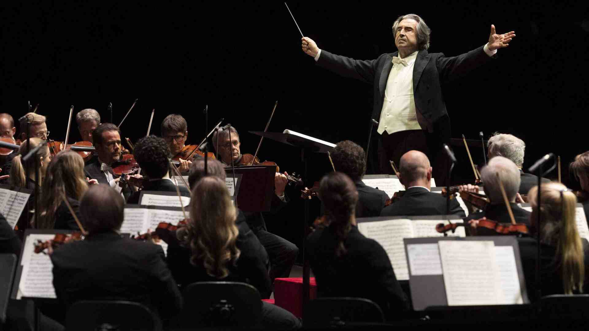 Mozart e Schubert con Muti e i Wiener Philharmoniker: serata memorabile a Ravenna