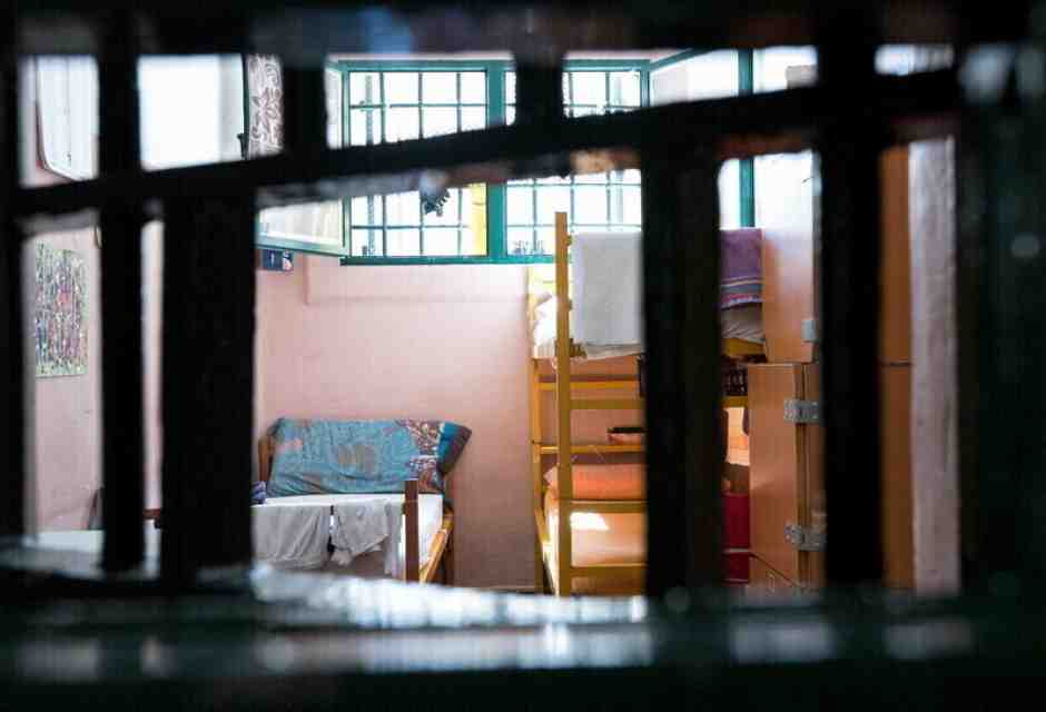 Penalisti e magistrati uniti contro l'emergenza carceraria: "Servono interventi immediati"