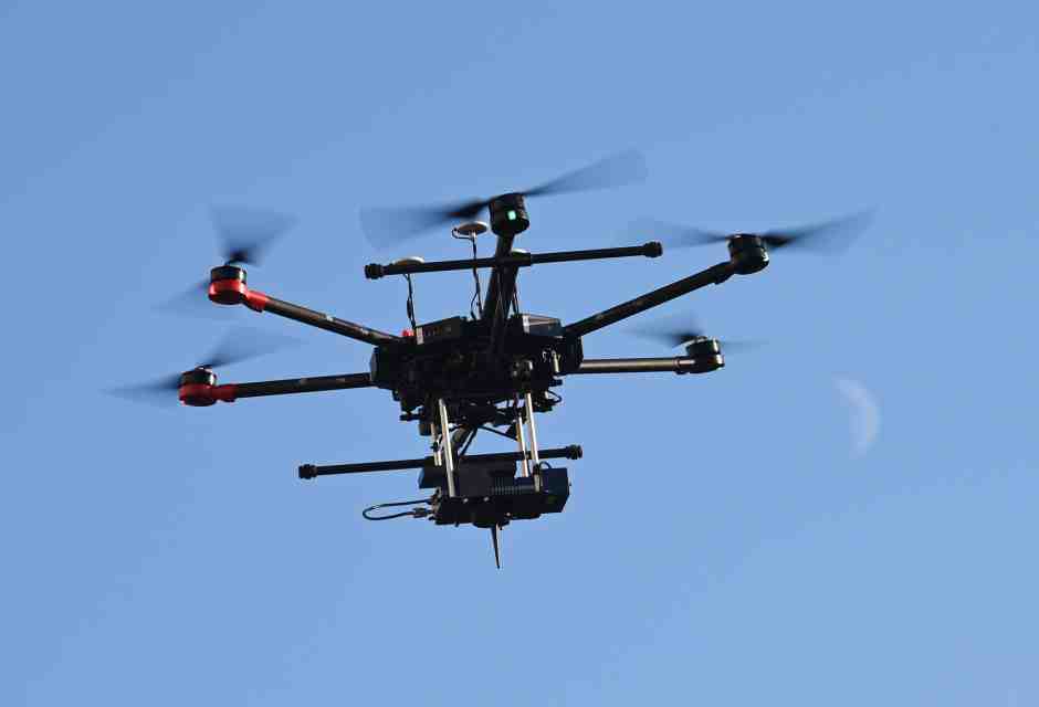 La Corea produce un raggio laser che abbatte i droni con un dollaro e mezzo, e rivoluziona la guerra