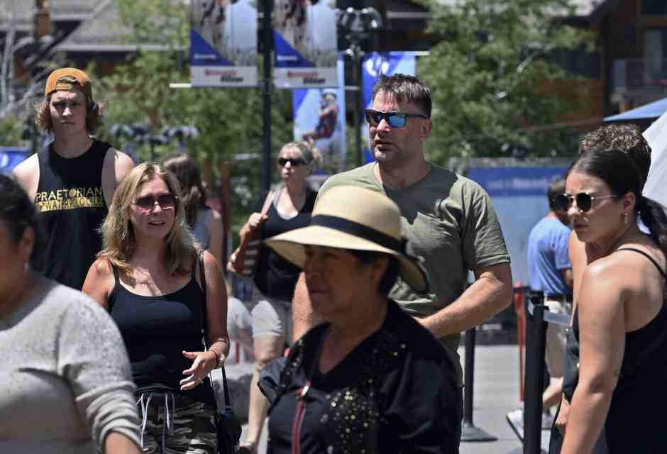 Neanche i mitra ad acqua fermerebbero l'overtourism