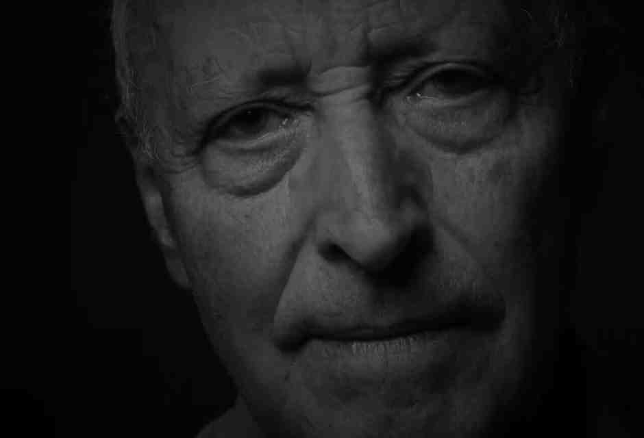 Il catalogo artistico del 900 si fa seducente nella Tipobiografia di Hochuli