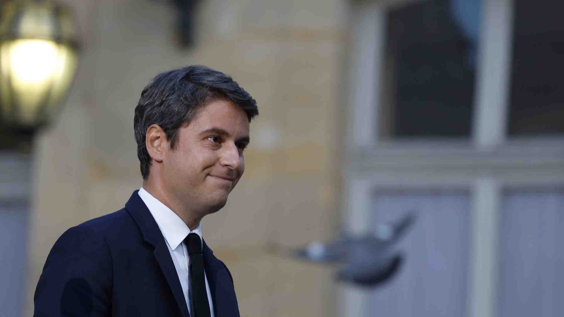 Governo Attal, l'ultimo Cdm e le dimissioni. E il premier si emancipa da Macron