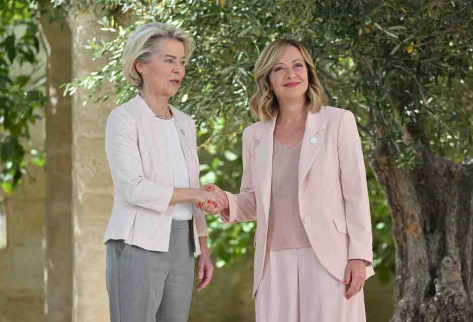 Il ballo tra Ursula e Meloni. E i dubbi tecnici della premier sull'astensione: meglio essere netti