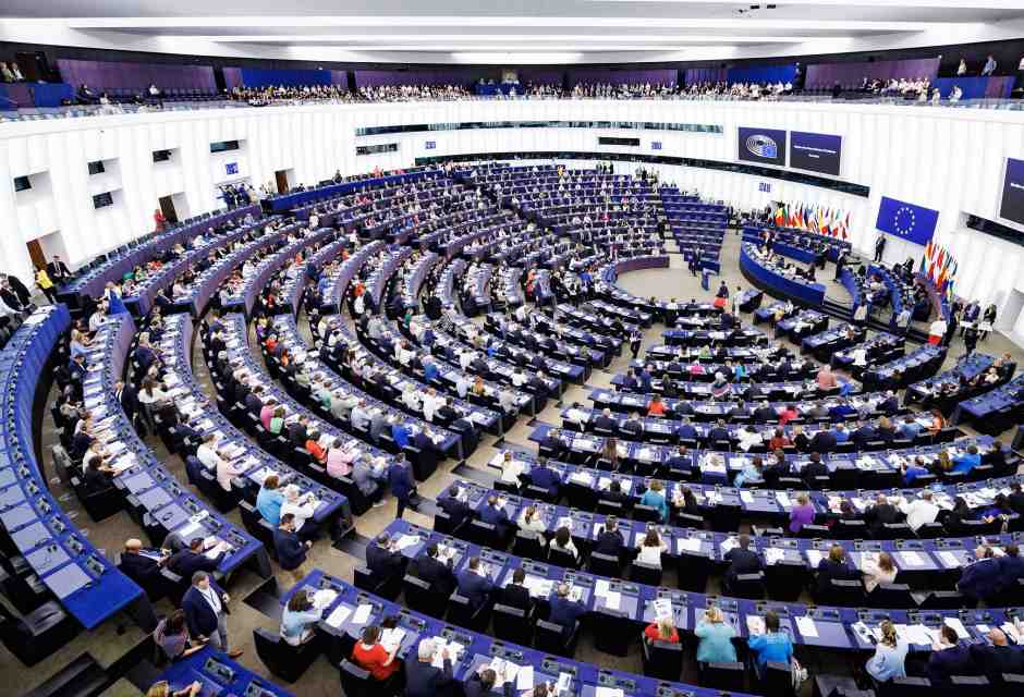 A Strasburgo c’è già un nuovo fronte pacifista targato Vannacci-Salis