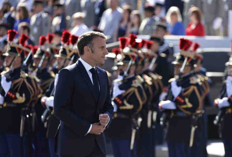 “Ecco i veri ingredienti della crisi francese” secondo lo storico Bensoussan