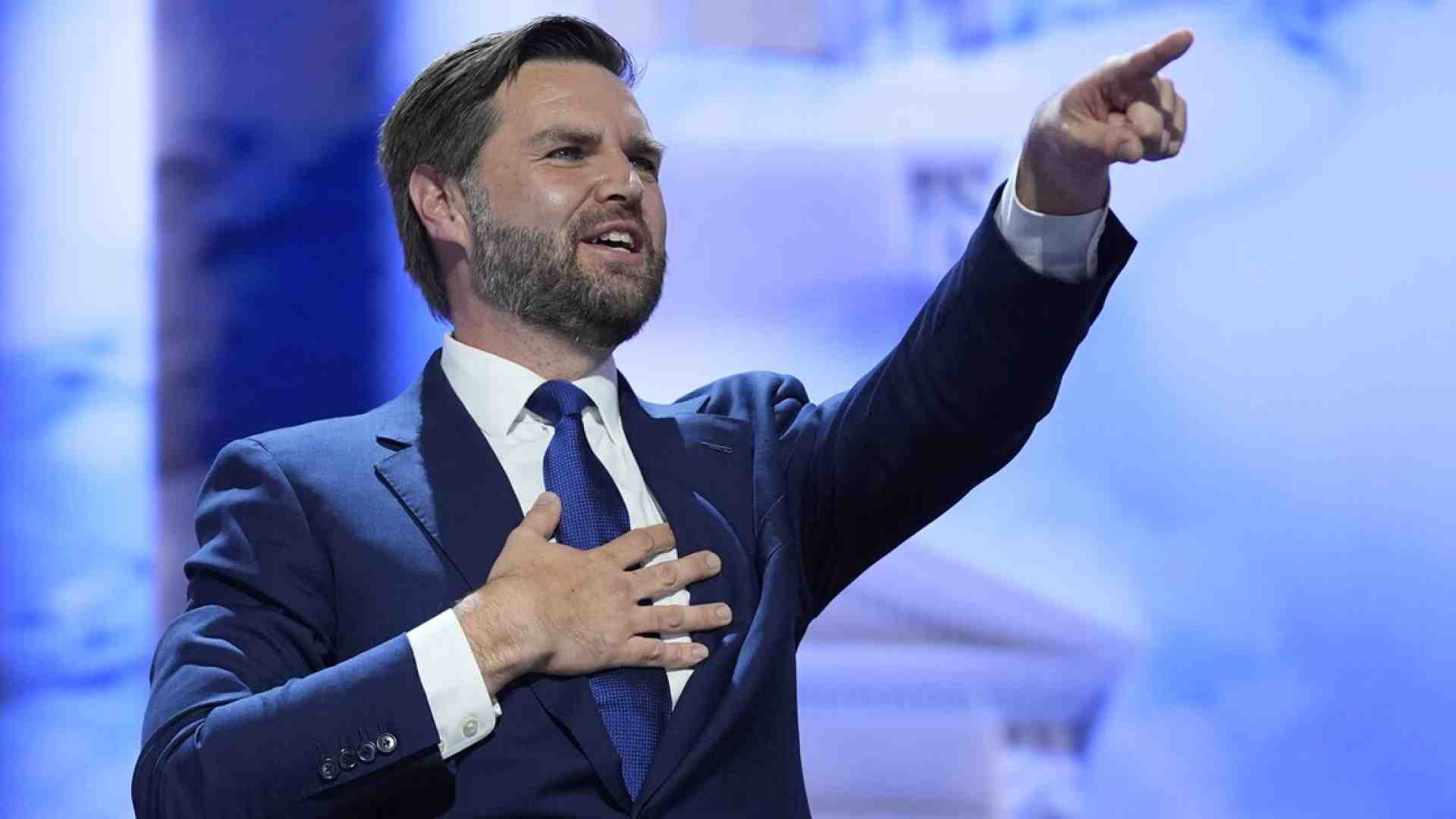 Ecco la contraddittoria America First di J. D. Vance. Il discorso del vice di Trump