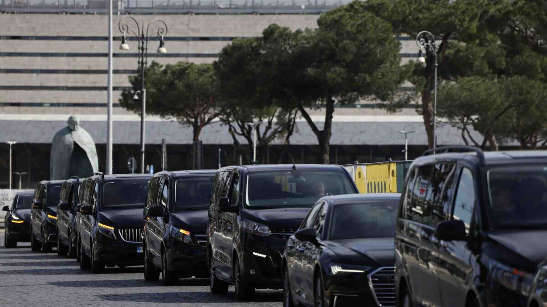 Licenza di concorrenza. La Corte rende giustizia agli Ncc e indica una via contro l’Italia della rendita