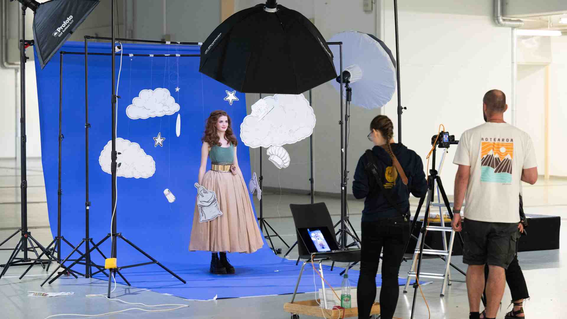 La dura vita dell’influencer, che se osa tacere innesca una rivolta