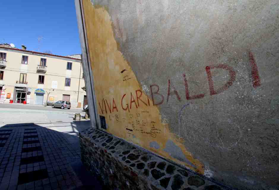 È tutto un lamento, tanto vale lamentarsi insieme. Il festival a Soveria Mannelli