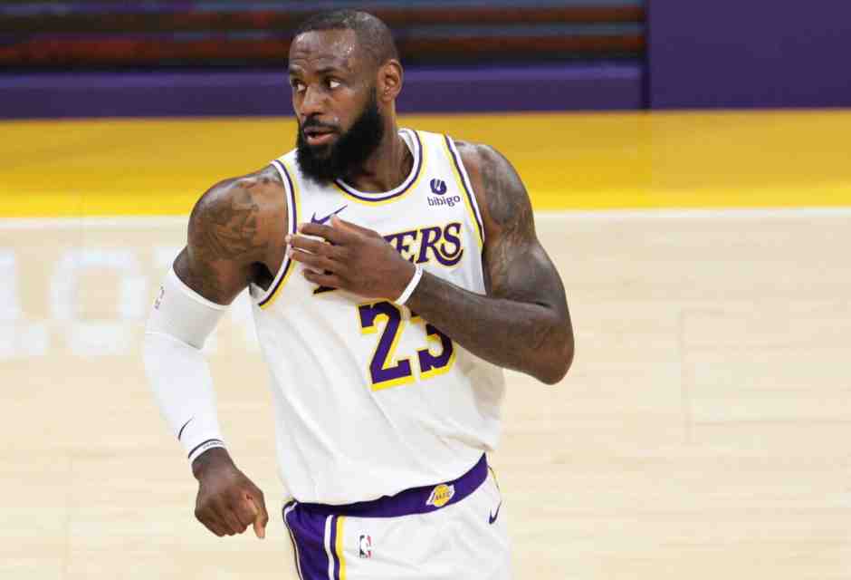 Lebron James sarà il portabandiera degli Stati Uniti alle Olimpiadi di Parigi
