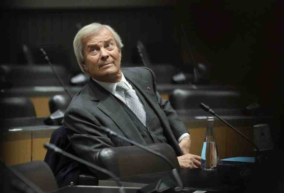 Vivendi si divide: un pezzo a Londra, uno ad Amsterdam e uno a Parigi (con dentro Tim)