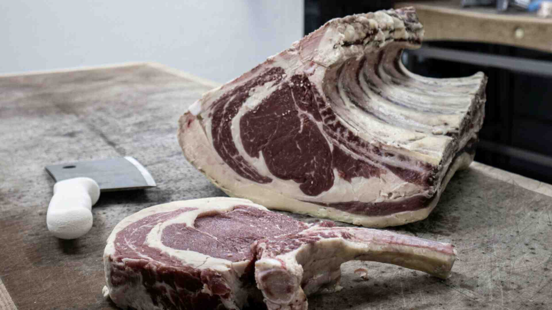 La femminista Bouazzouni ha ragione: l’identità maschile è legata alla carne