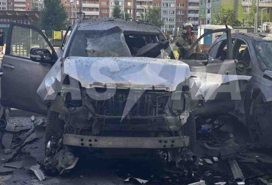 È esplosa un'auto in un quartiere nel nord di Mosca