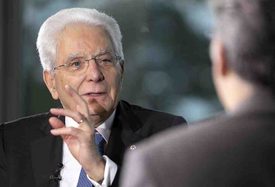 Mattarella: "Ogni atto rivolto contro la libera informazione è un atto eversivo rivolto contro la Repubblica"
