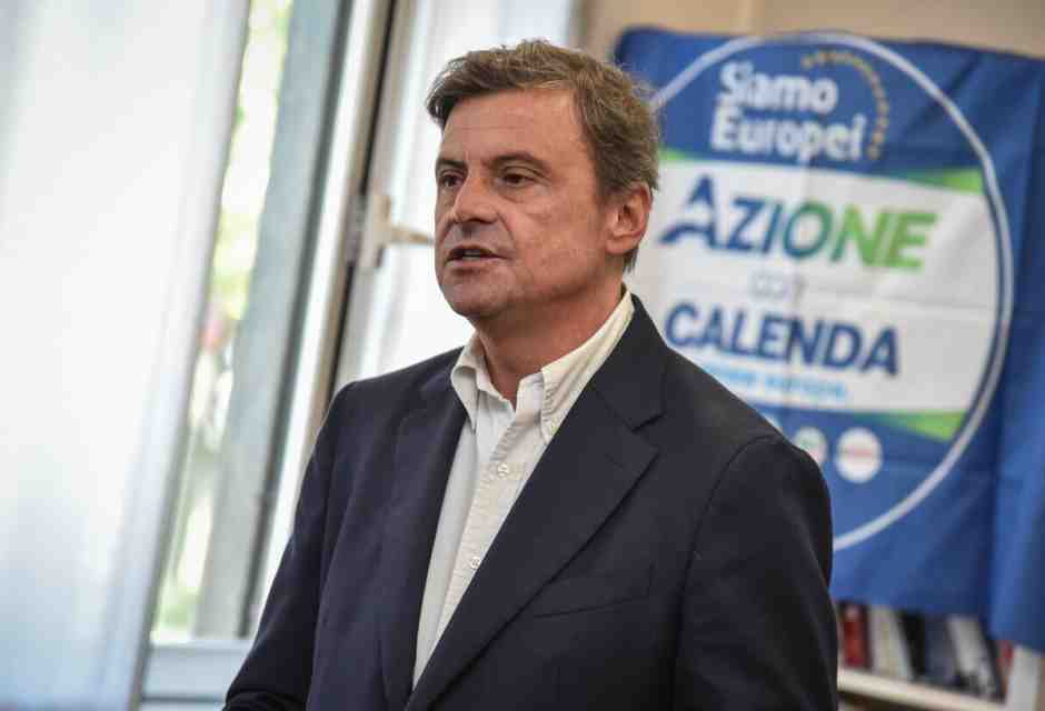 Calenda resta al centro: “Renzi? Degrada i liberal-democratici a cespugli del populismo di sinistra”