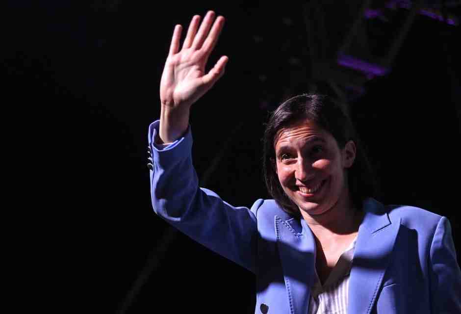 Schlein si è liberata dai dinosauri del Pd e ora sogna Palazzo Chigi: un governo Ellyssimo