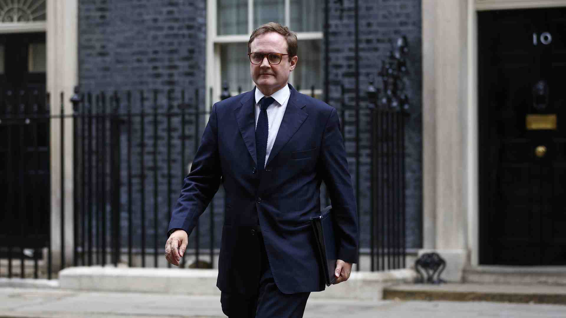 Il candidato inglese Tugendhat e la politica degli acronimi