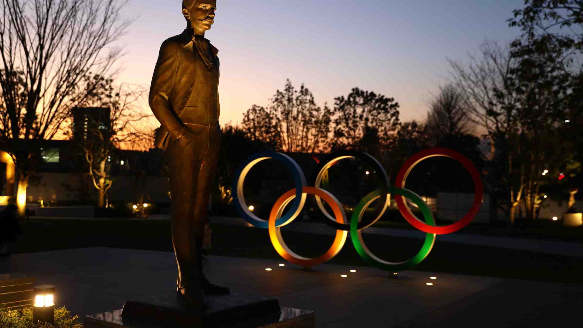 Iniziano le Olimpiadi: l’importante è vincere, non badate a De Coubertin