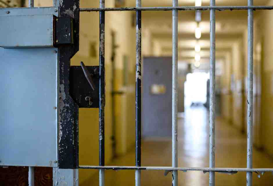 Non si può parlare del dramma delle carceri senza parlare dell’abuso della carcerazione preventiva