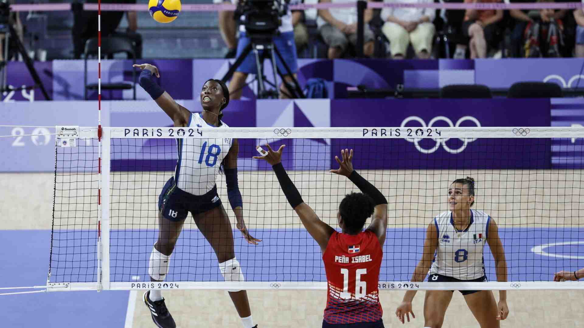 Il volley italiano a Parigi parte bene, nonostante la pressione