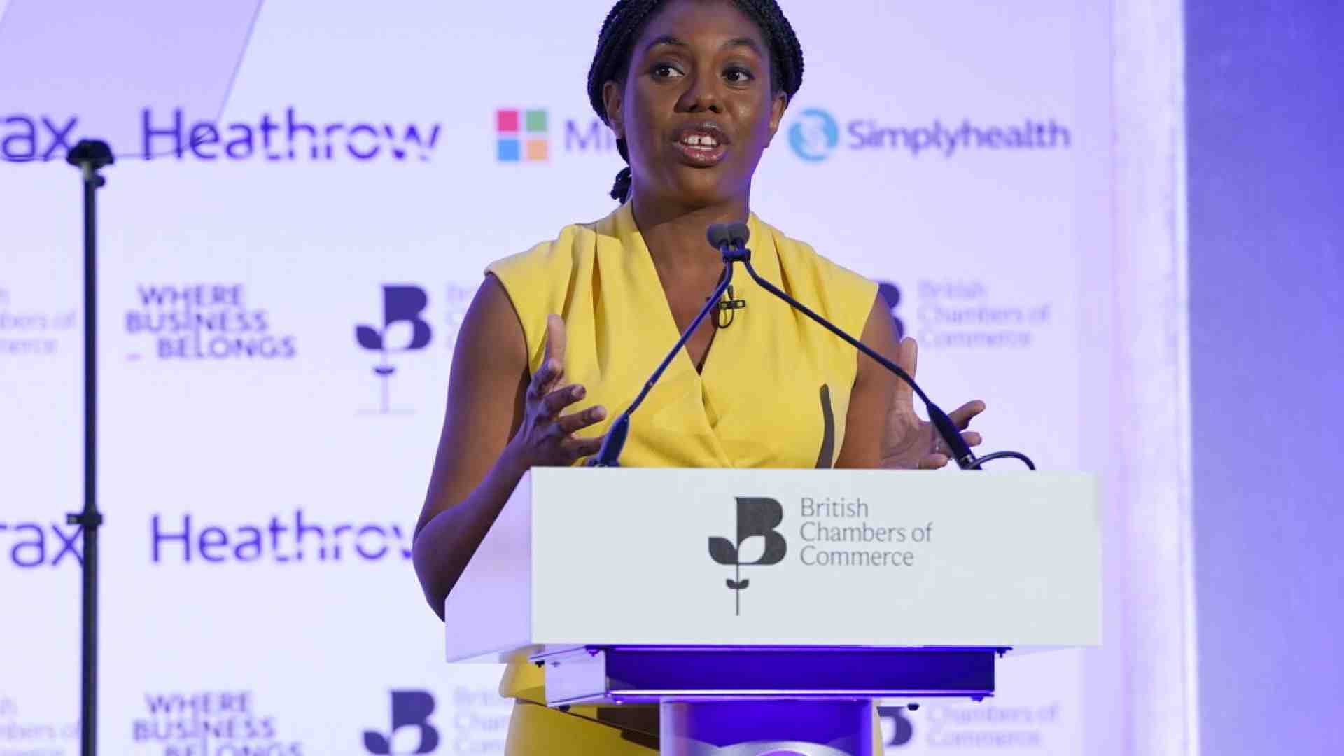 I Tory britannici hanno l’estate per trovare una voce per il futuro. Sei candidati, una favorita