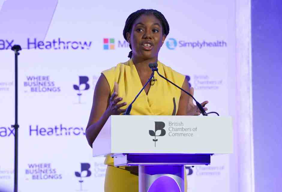 I Tory britannici hanno l’estate per trovare una voce per il futuro. Sei candidati, una favorita