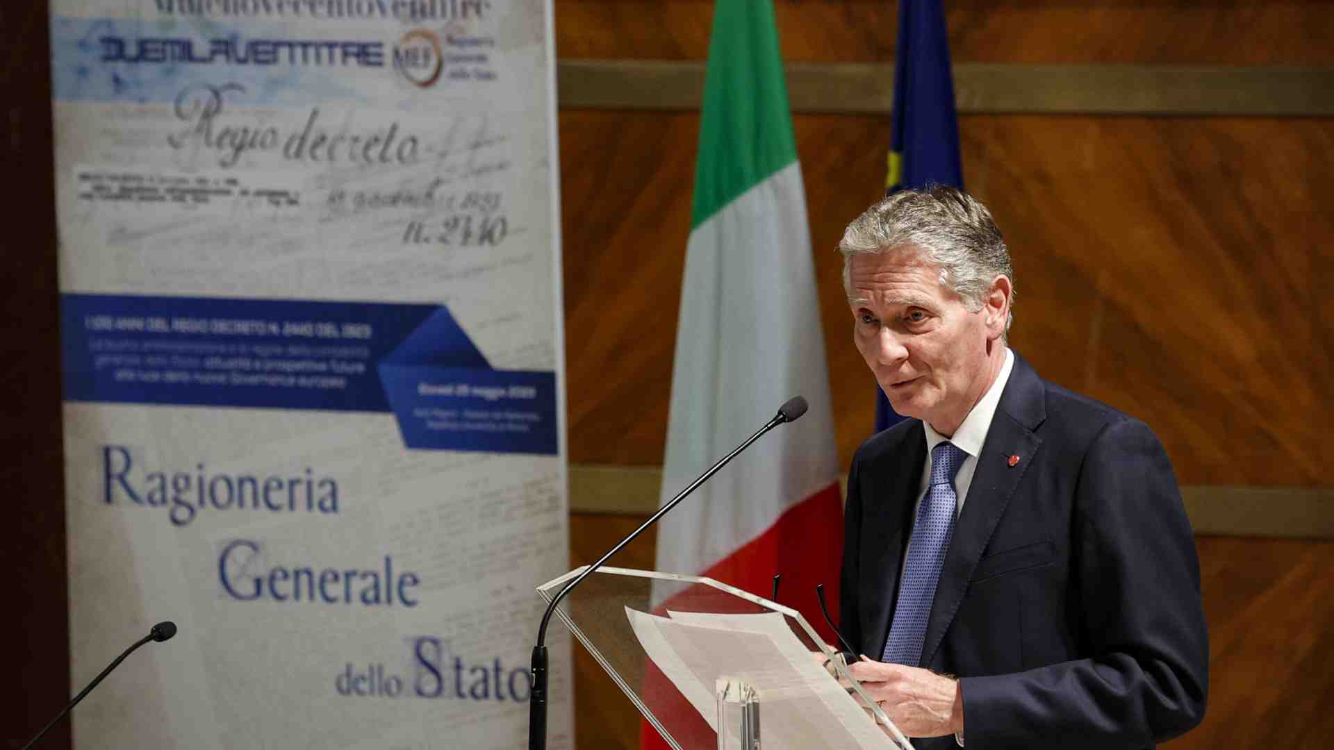 L’incomprensibile piagnisteo per la rimozione del ragionier Mazzotta