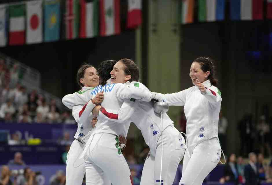 La Nazionale femminile di spada ha spento il volume al Grand Palais