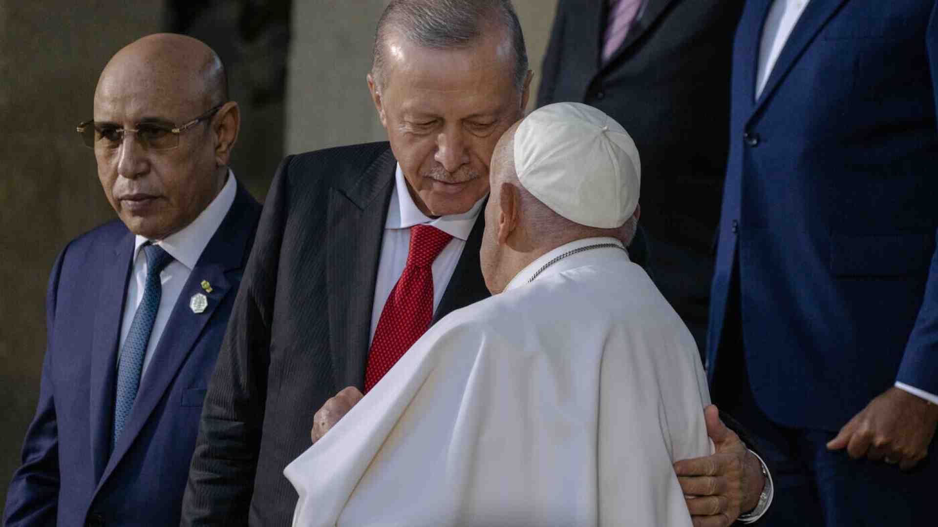 Erdogan vuole Papa Francesco come alleato