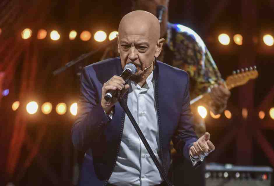 Viva il coerente Ruggeri, da ventenne bowiano a sessantenne dannunziano