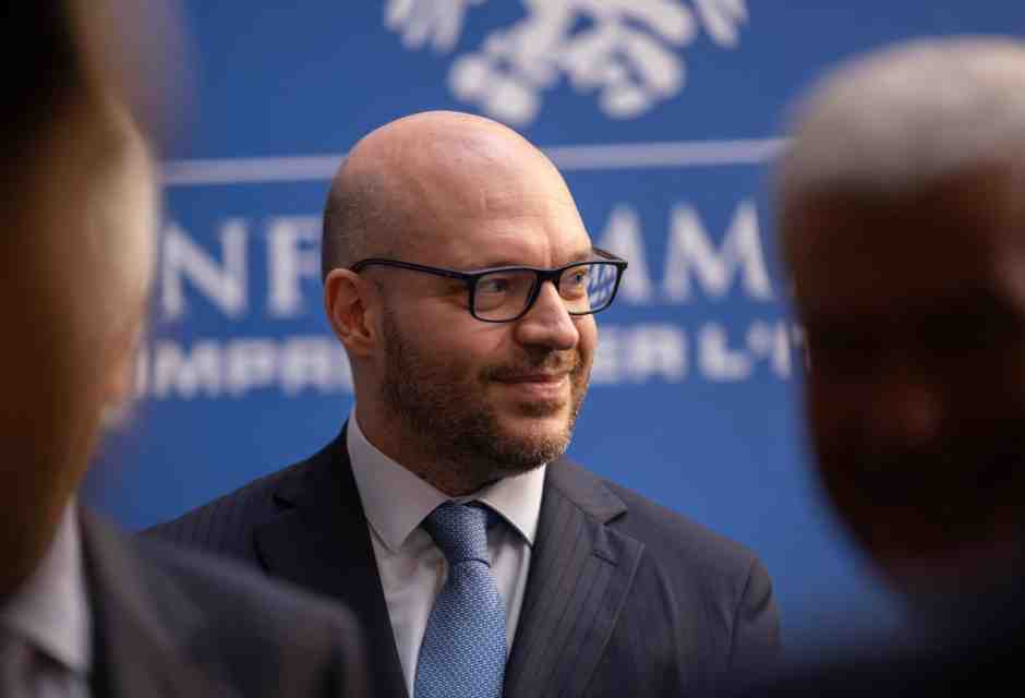 Prendere esempio da Fontana, l’anti La Russa