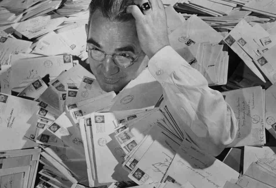 L’invenzione dei numeri civici e dei francobolli, e gli uffici delle “lettere morte”. Storia di come siamo diventati rintracciabili