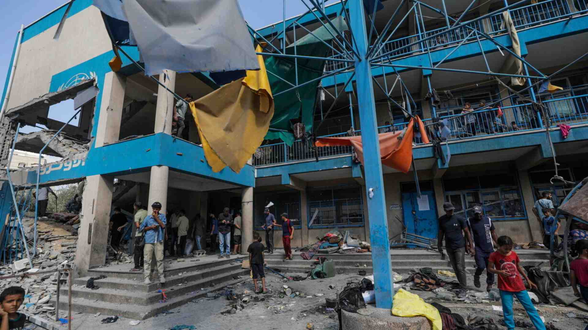 Cadono le prime teste dei dipendenti dell'Unrwa colpevoli del 7 ottobre