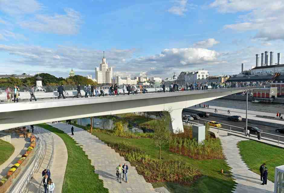 Arrestato e rilasciato cittadino italiano a Mosca: aveva fatto volare un drone vicino al Cremlino