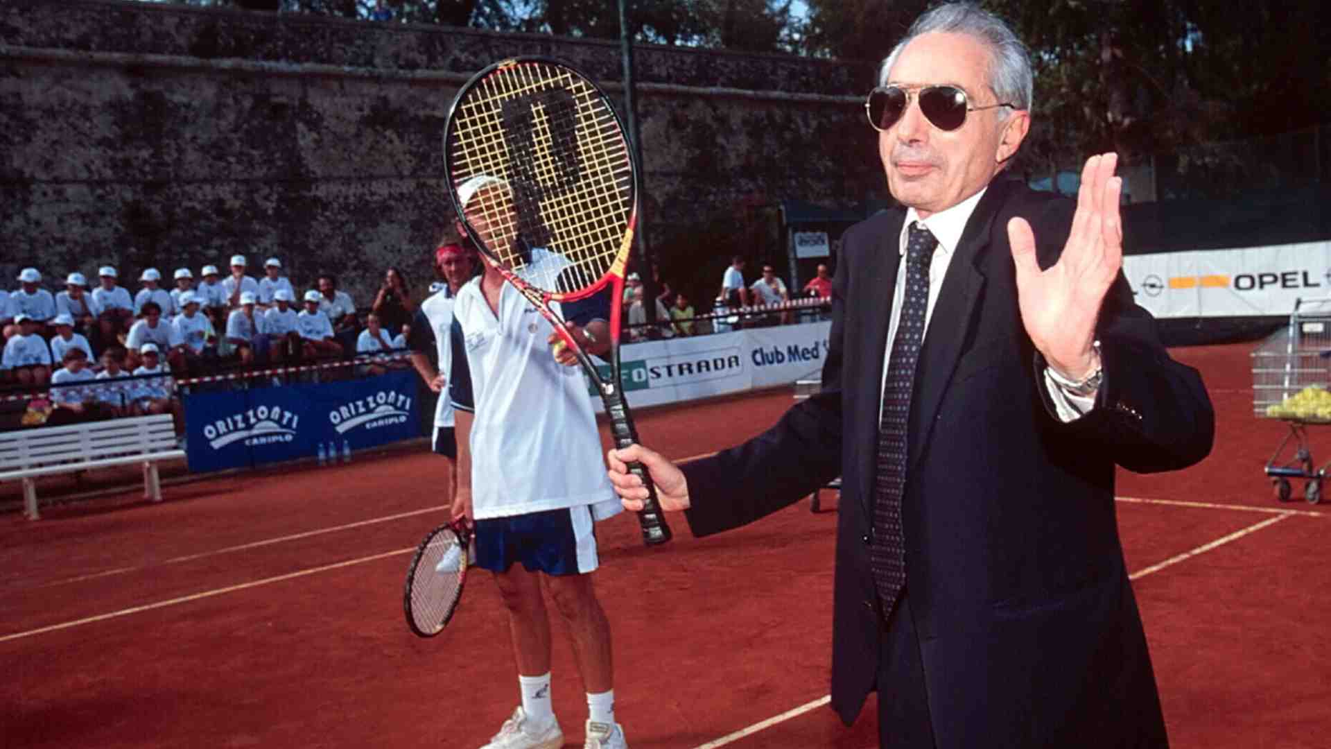 Campo largo (di tennis): da Capalbio a Orbetello. Colloquio sotto rete con Giuliano Amato
