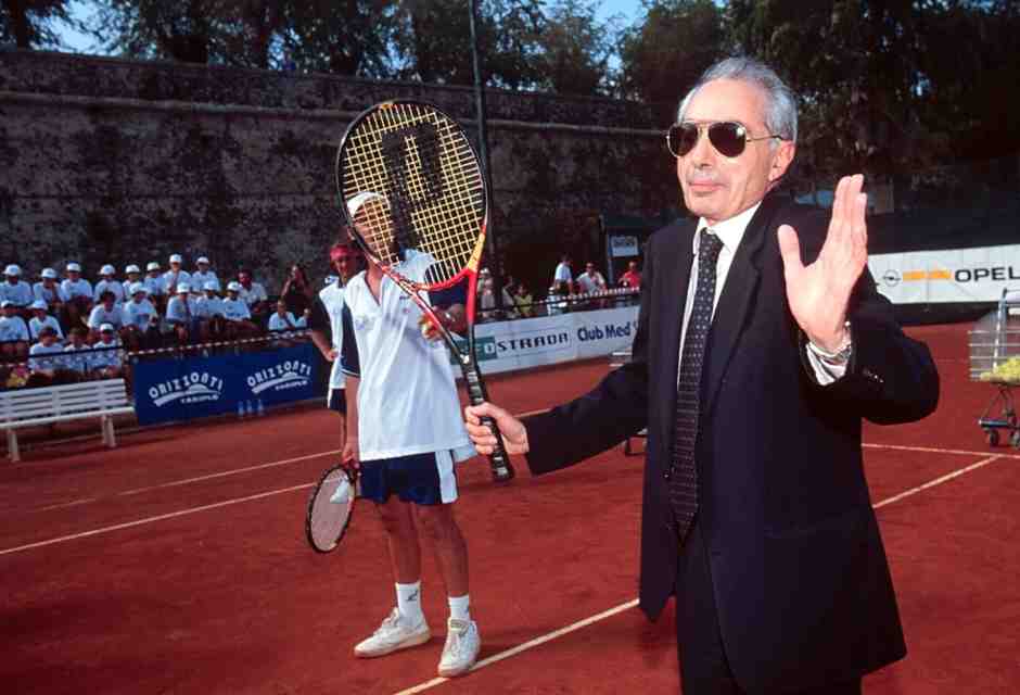 Campo largo (di tennis): da Capalbio a Orbetello. Colloquio sotto rete con Giuliano Amato