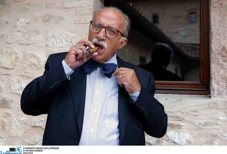 Lino Jannuzzi, tra Napoli e la goliardia. Secondo episodio