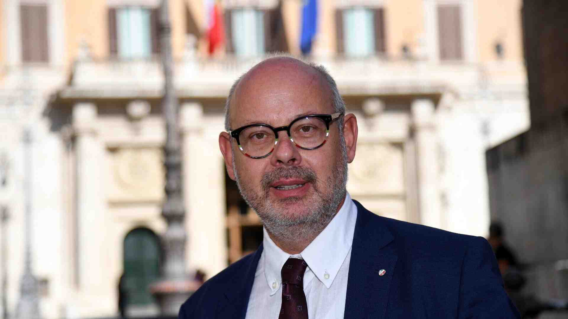 Accuse, veleni e strane consulenze: De Bertoldi espulso da Fratelli d'Italia