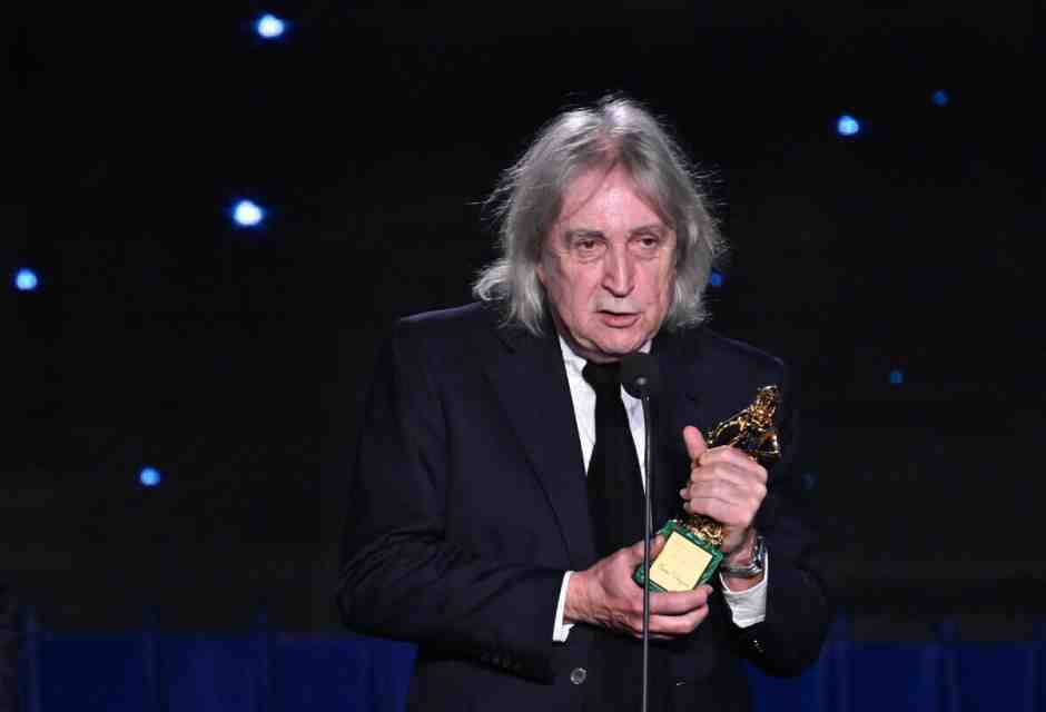 Enrico Vanzina: “L’arte della leggerezza contro i lugubri seriosi”