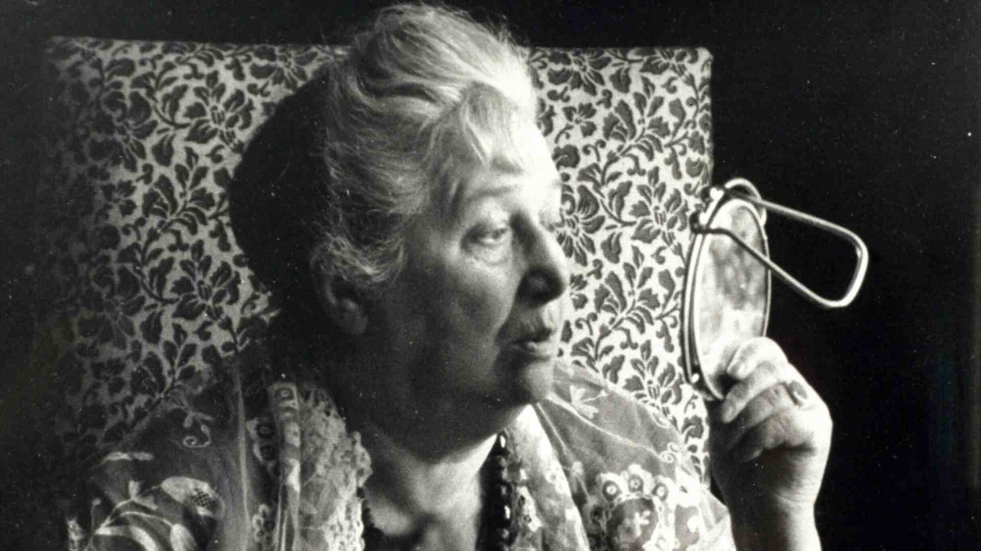 Una poesia di Achmatova e cosa significa "immagine" in sardo