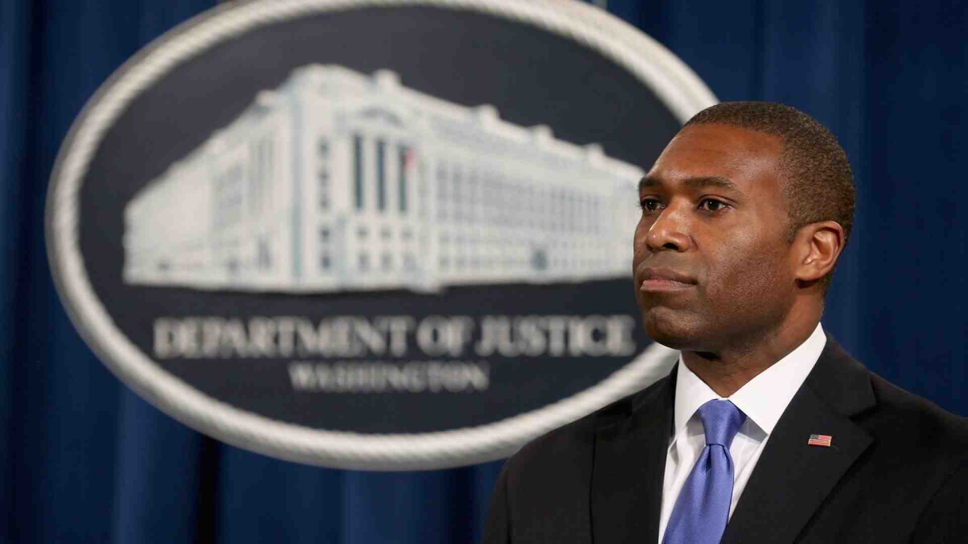 Chi è Tony West, l’onnipresente cognato di Harris, candidato a ruoli di governo e a nasi storti
